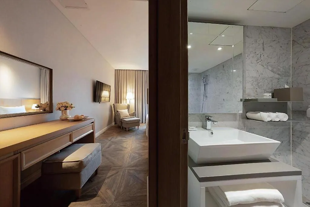 בוסאן Hotel Illua