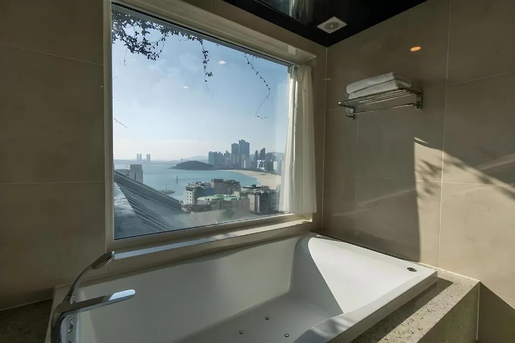 Hotel Illua Busan