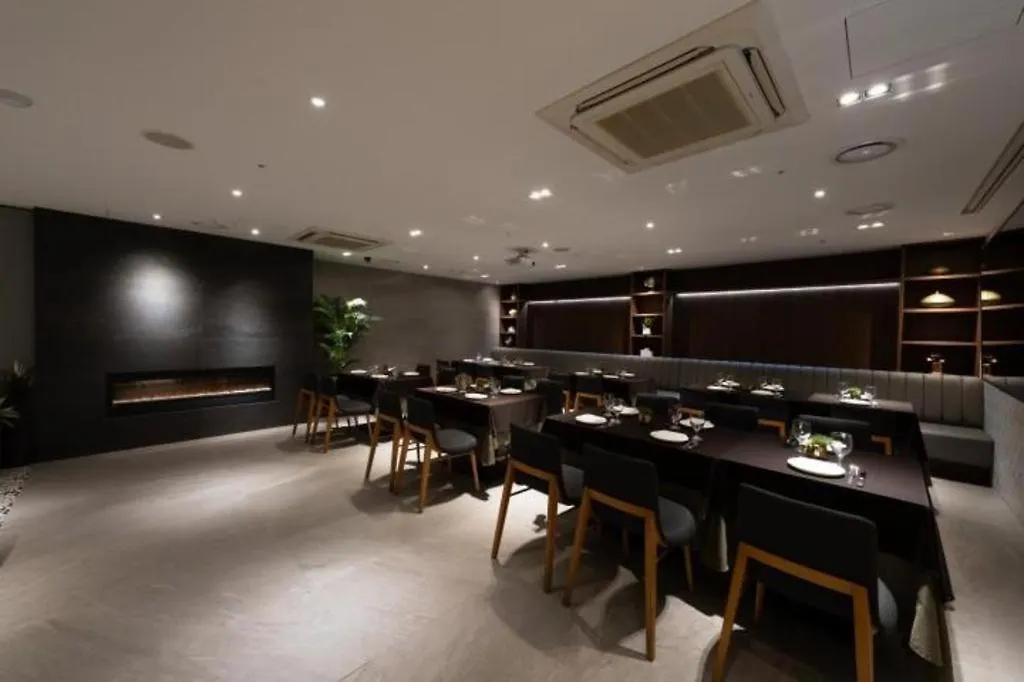 Hotel Illua Puszan 4*,