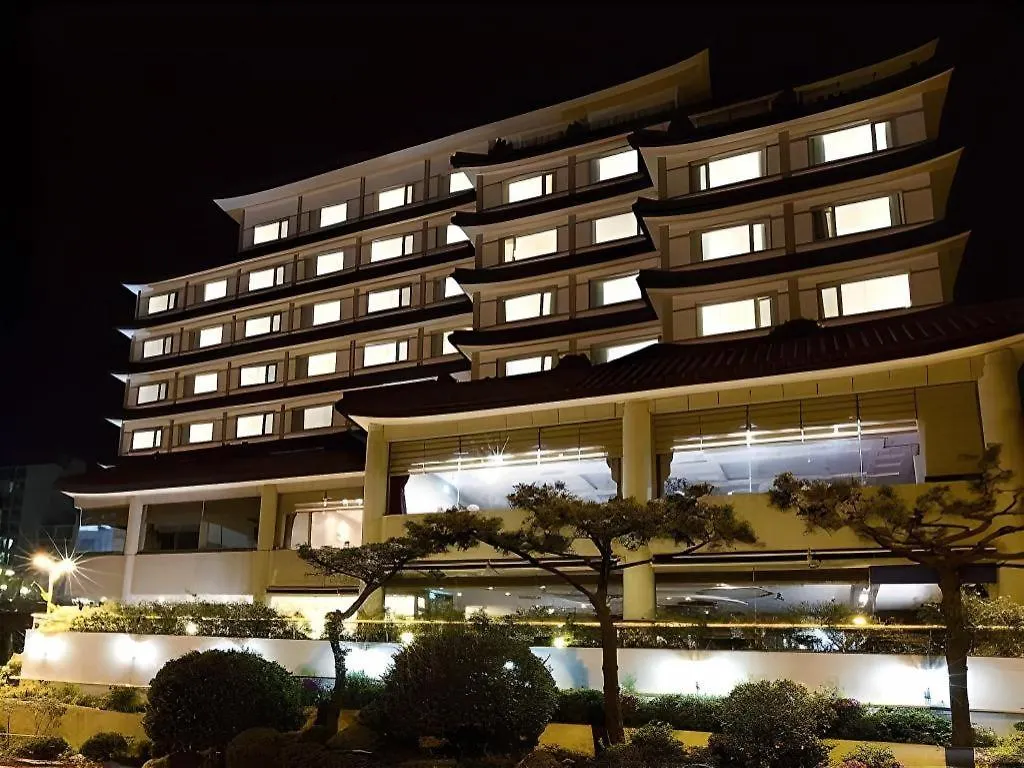 Hotel Illua Puszan