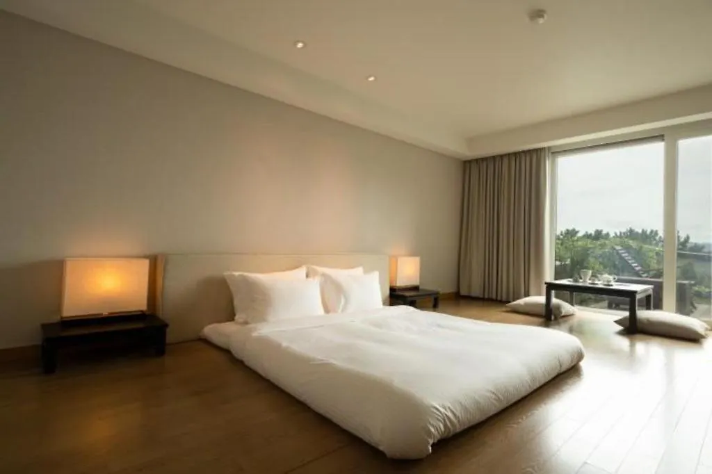 Hotel Illua Busan