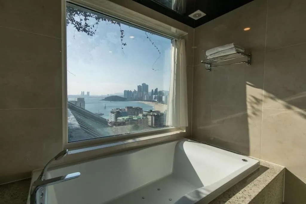 Hotel Illua Busan